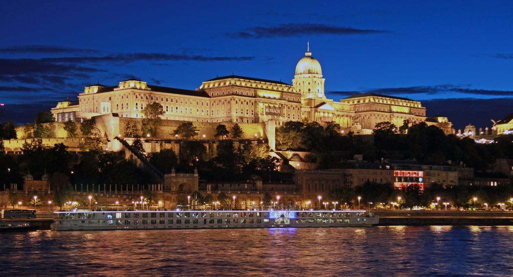 Apartment Green Tea Budapest Center Екстер'єр фото